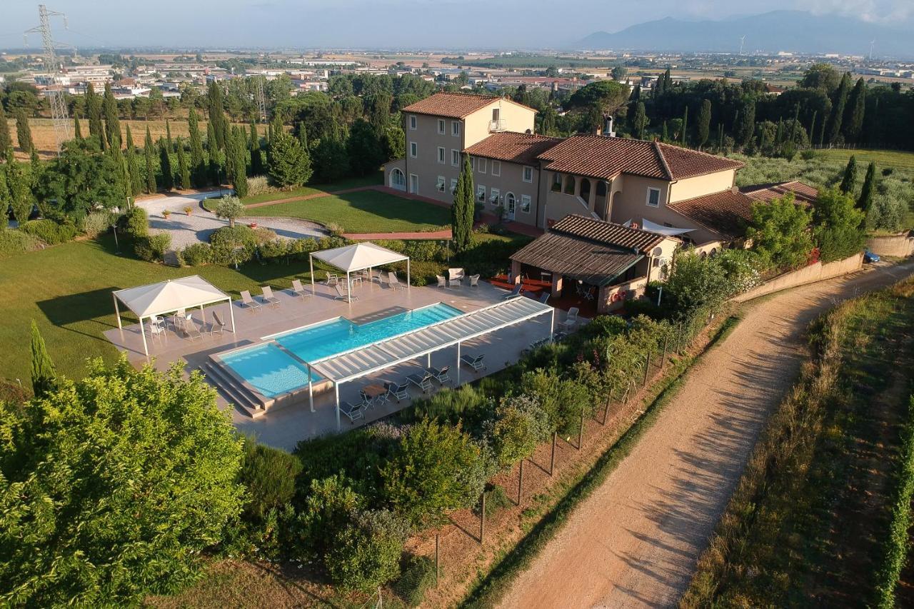 Resort Casale Le Torri Ponsacco Exteriör bild