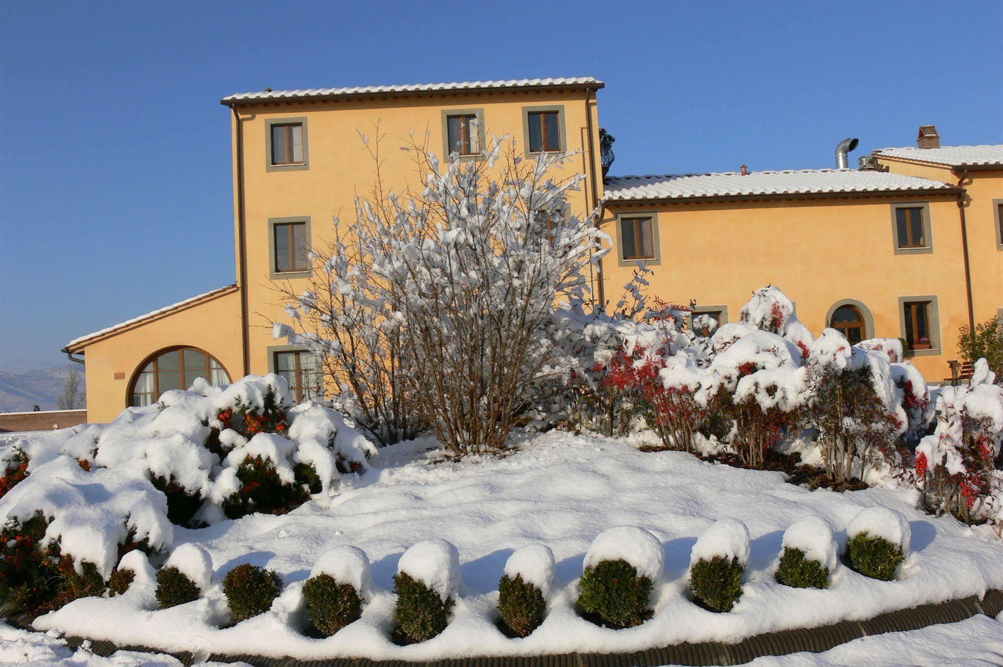 Resort Casale Le Torri Ponsacco Exteriör bild